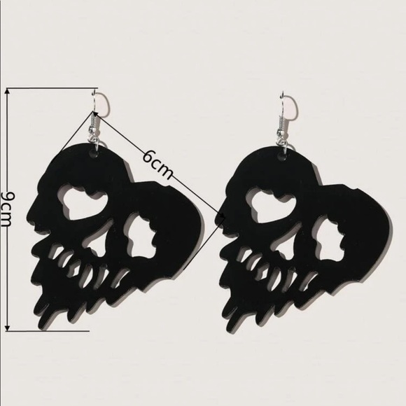 Spooky Skull Charm Halloween Black Drop Fashion Earrings - Picture 4 of 4